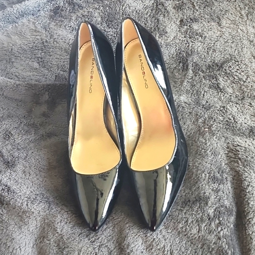 Women Size 10 Black Patent Leather Pumps